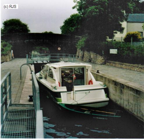 Lough Allen, Drumshanbo Lock, Benbulben Star (c) IWS Verlag/RJS