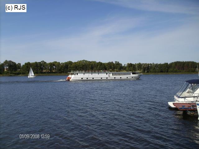 Masurische Seenplatte MS Classic Lady bei Totwalde (c) RJS/IWS Verlag